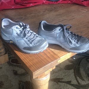 Dansko PaisleyGrey/Blue Suede womens shoes